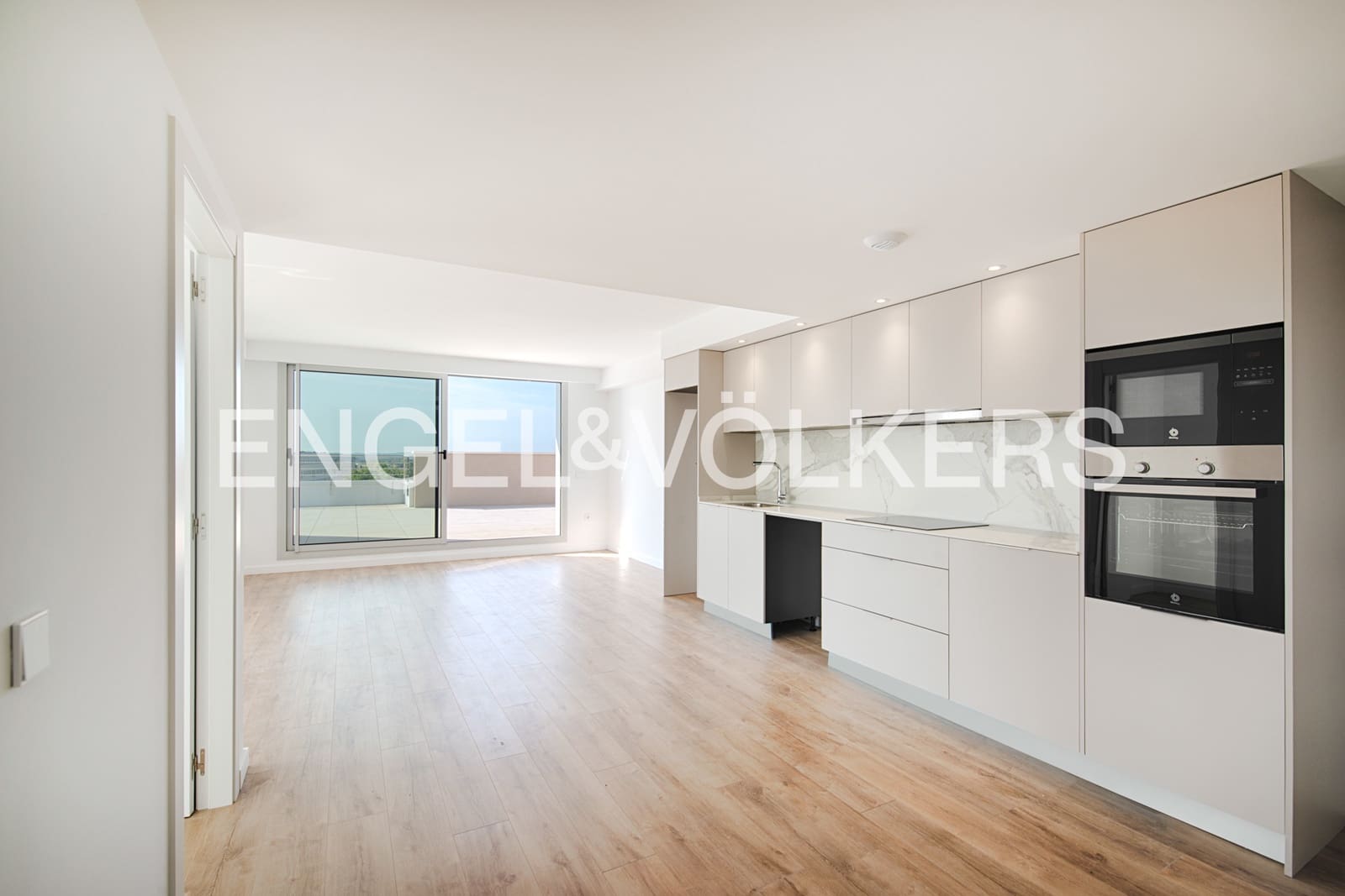 3 bedroom Penthouse for sale in Figueres with pool garage - € 440,000 (Ref: 10019801)