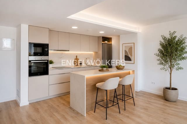 3 soverom Penthouse til salgs i Figueres med svømmebasseng garasje - € 310 000 (Ref: 10021662)