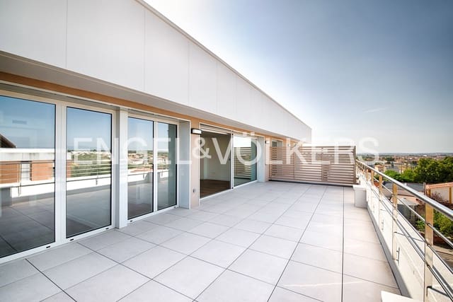 3 sovrum Takvåning till salu i Figueres med pool garage - 310 000 € (Ref: 10021662)