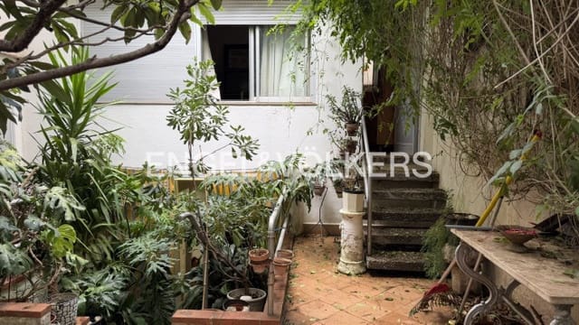 3 makuuhuone Rivitalo myytävänä paikassa Figueres - 350 000 € (Ref: 10031195)