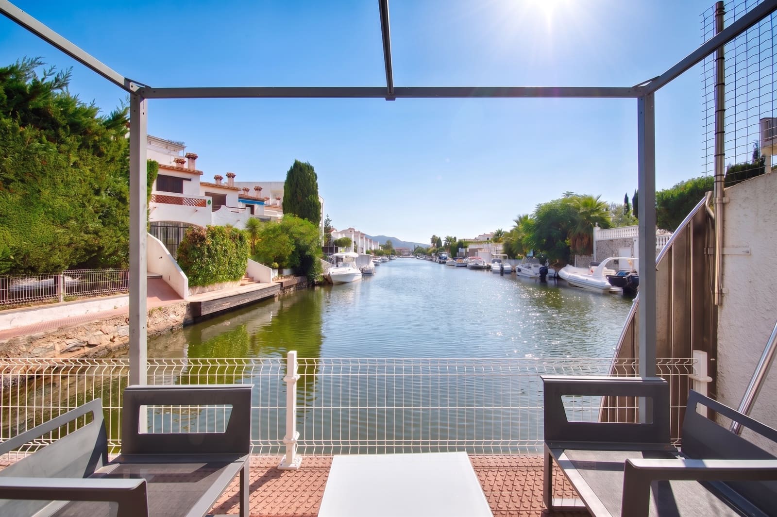 2 sypialnia Dom szeregowy na sprzedaż w Empuriabrava z garażem - 445 000 € (Ref: 10033263)