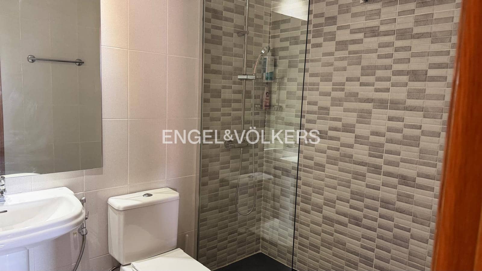 3 bedroom Apartment for sale in Figueres with pool garage - € 265,000 (Ref: 10035813)