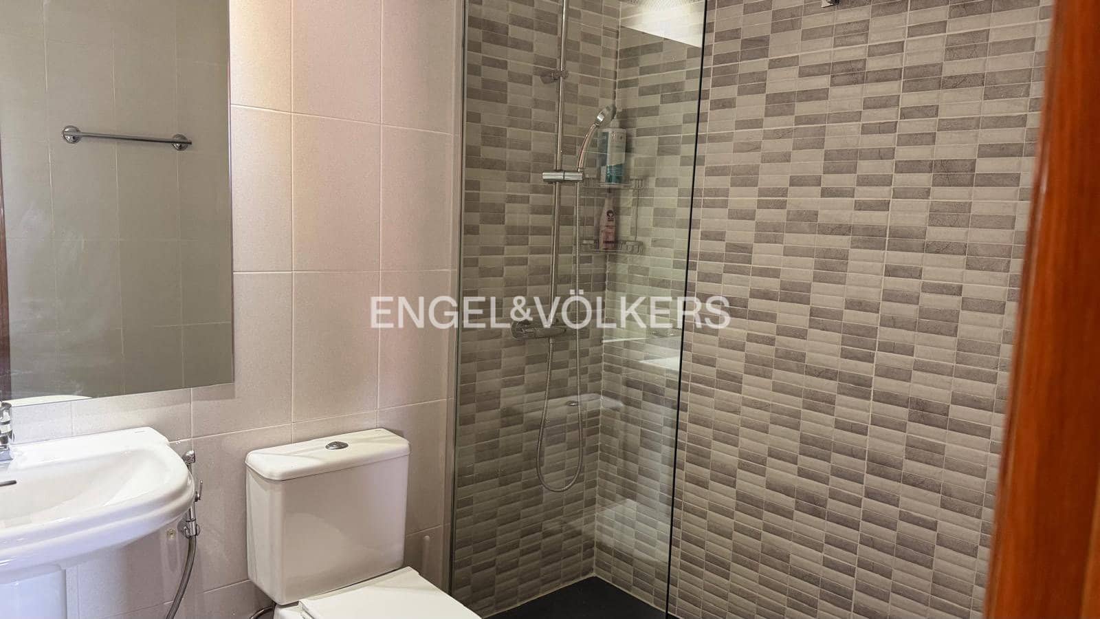 3 bedroom Apartment for sale in Figueres with pool garage - € 265,000 (Ref: 10035813)