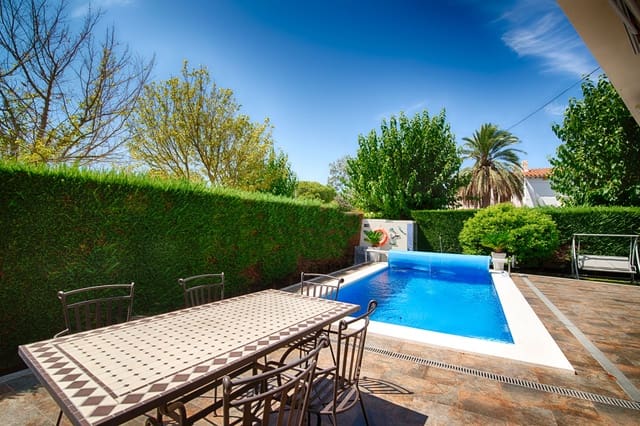 4 camera da letto Villa in vendita in Empuriabrava, Castelló d'Empúries con piscina garage - 820.000 € (Rif: 10039175)
