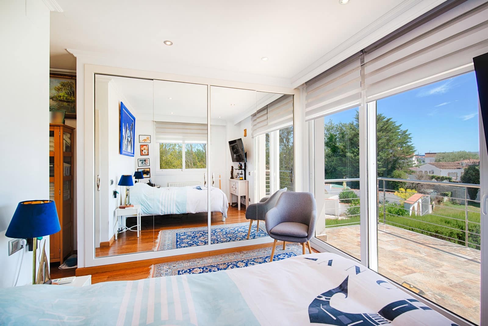 4 bedroom Villa for sale in Empuriabrava with pool garage - € 820,000 (Ref: 10039175)