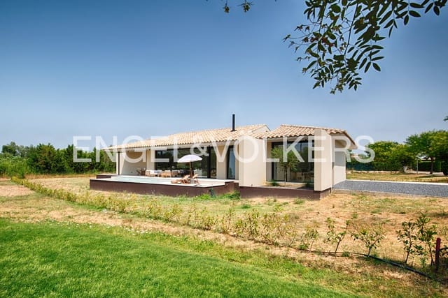 Chalet de 4 habitaciones en Navata en venta con piscina garaje - 1.150.000 € (Ref: 10041898)