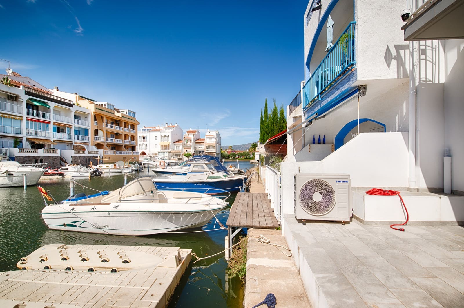 2 chambre Villa/Maison Mitoyenne à vendre à Empuriabrava avec garage - 439 000 € (Ref: 10042063)