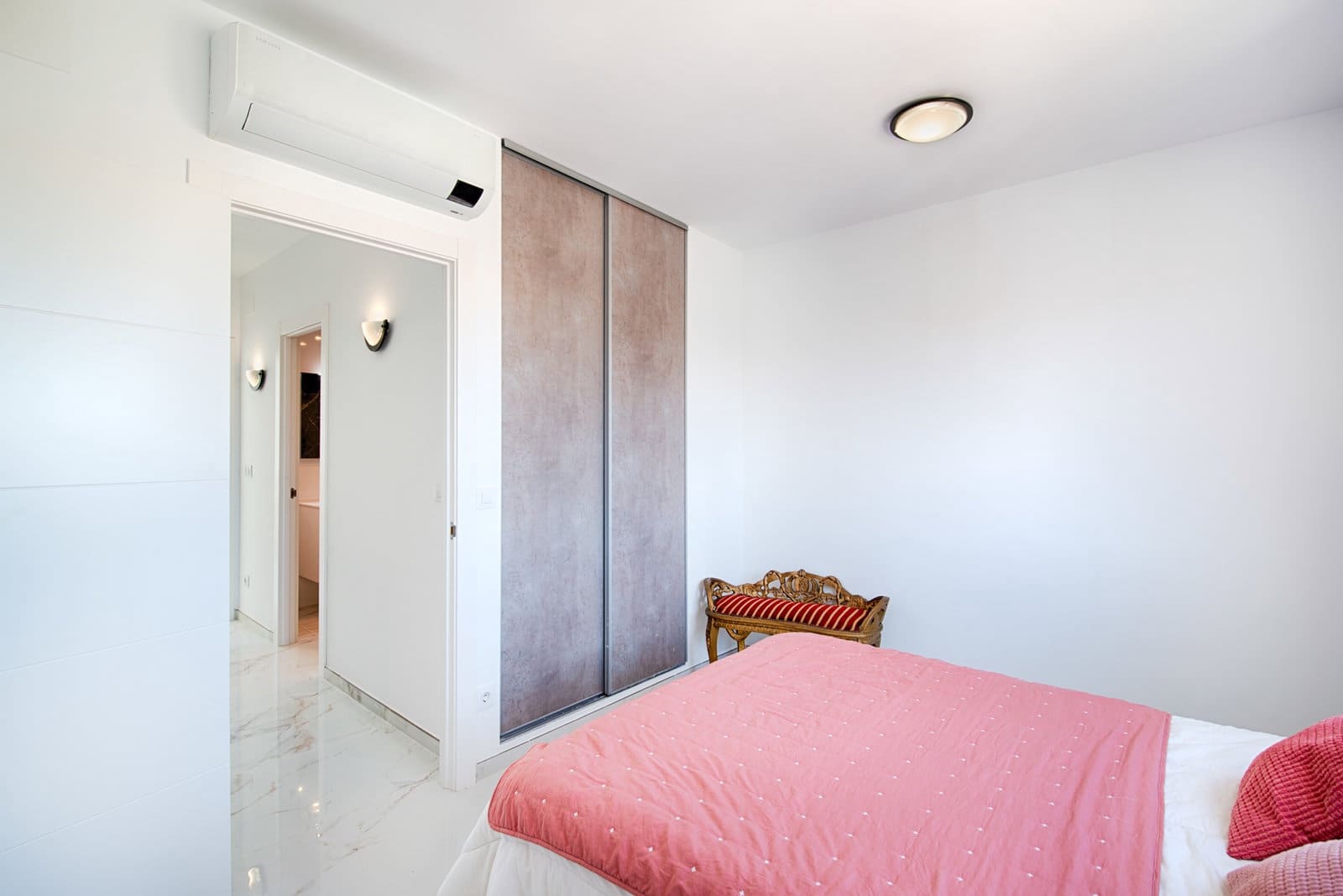 2 bedroom Terraced Villa for sale in Empuriabrava with garage - € 439,000 (Ref: 10042063)