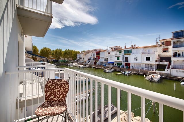 2 soverom Rekkehus til salgs i Empuriabrava, Castelló d'Empúries med garasje - € 439 000 (Ref: 10042063)