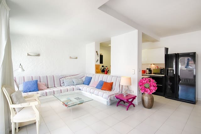 3 bedroom Villa for sale in Empuriabrava, Castelló d'Empúries with pool garage - € 570,000 (Ref: 10044126)