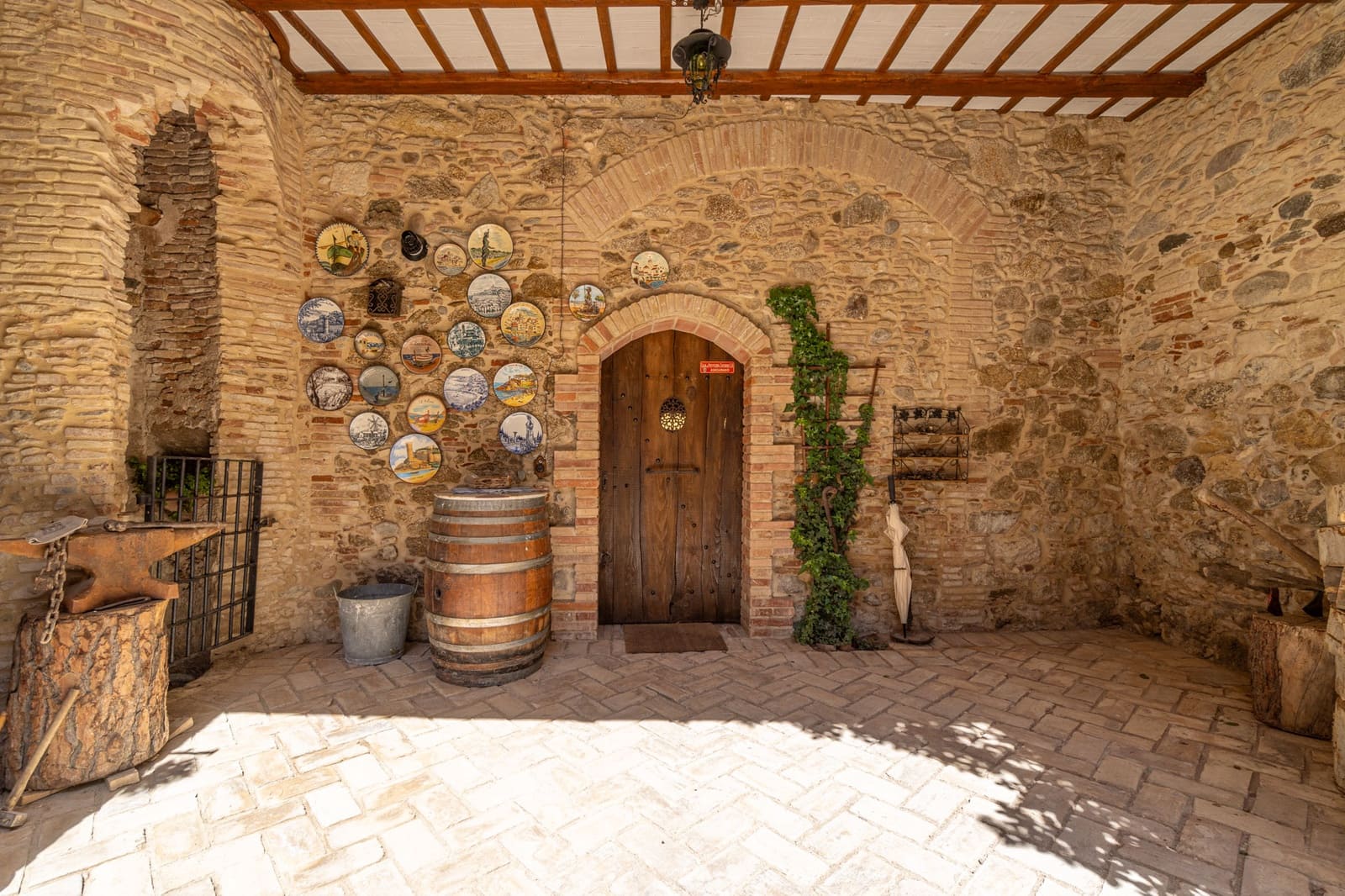 Finca/Casa Rural de 2 habitaciones en Castelló d'Empúries en venta - 849.000 € (Ref: 10078995)