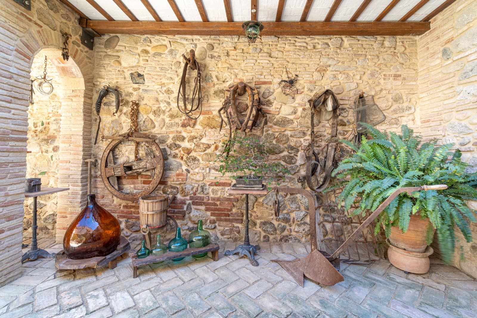 Finca/Casa Rural de 2 habitaciones en Castelló d'Empúries en venta - 849.000 € (Ref: 10078995)