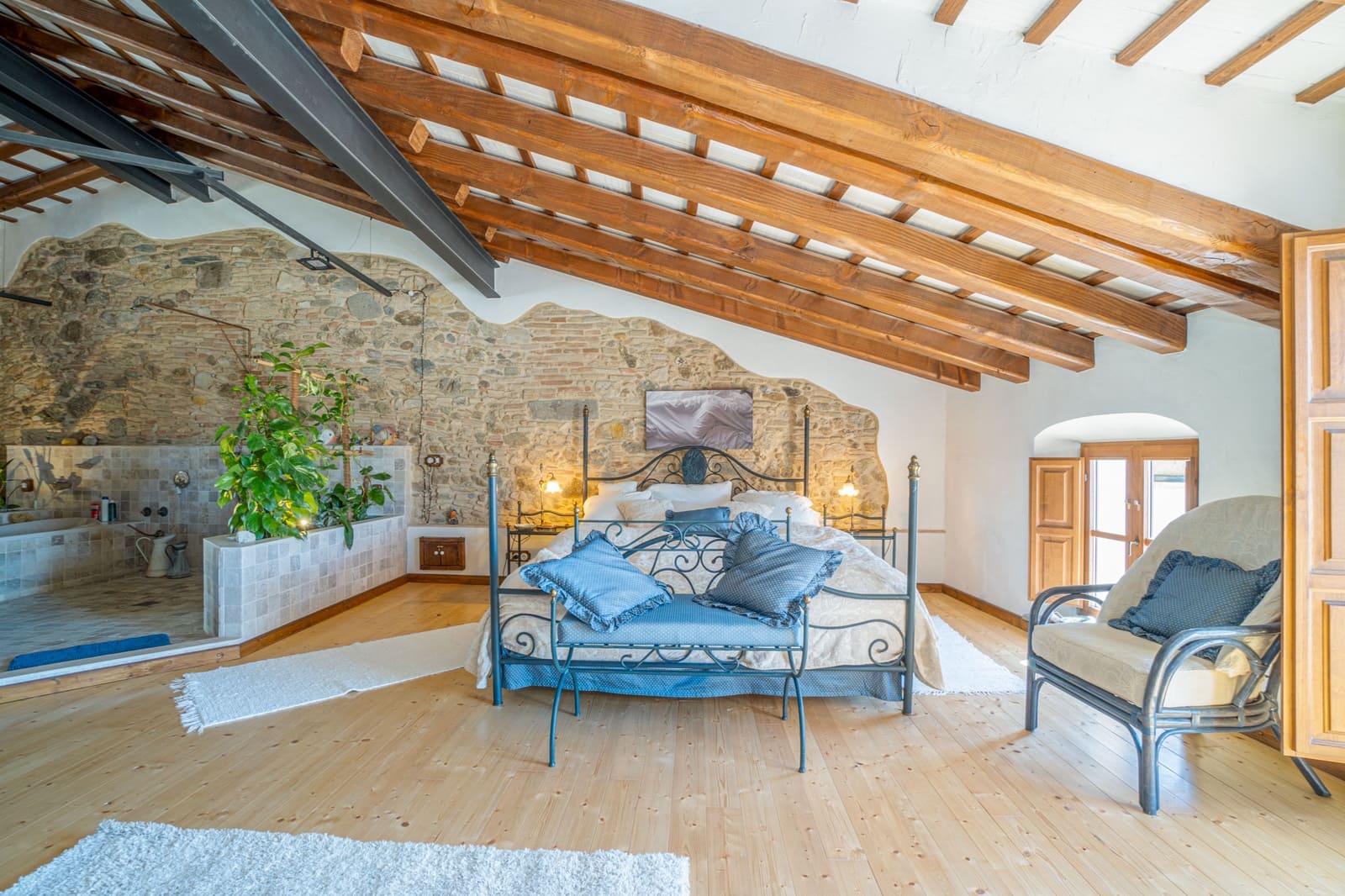 Finca/Casa Rural de 2 habitaciones en Castelló d'Empúries en venta - 849.000 € (Ref: 10078995)