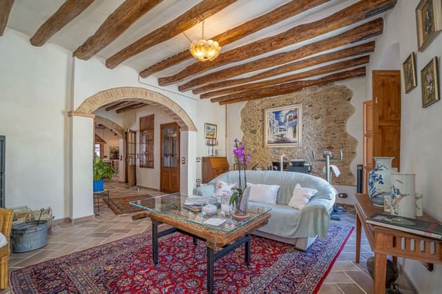 Finca/Casa Rural de 2 habitaciones en Castelló d'Empúries en venta - 849.000 € (Ref: 10078995)