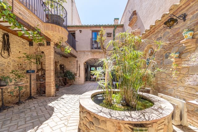 Finca/Casa Rural de 2 habitaciones en Castelló d'Empúries en venta - 849.000 € (Ref: 10078995)