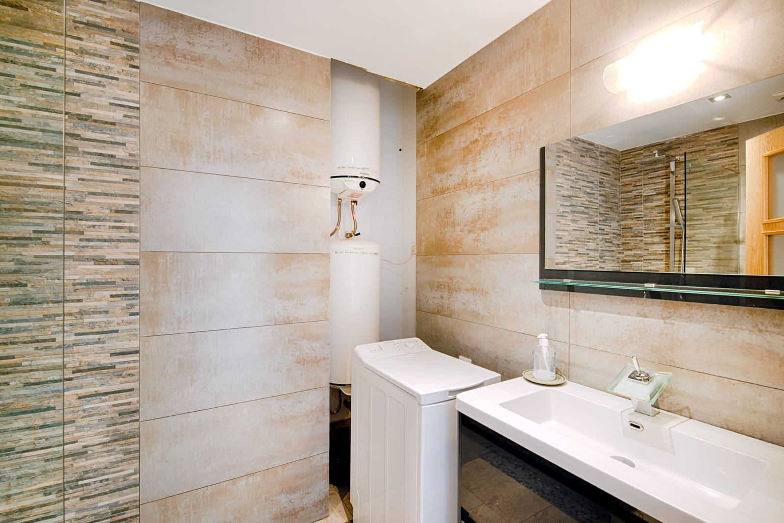 Casa de 6 habitaciones en Empuriabrava en venta con piscina - 749.000 € (Ref: 10091417)