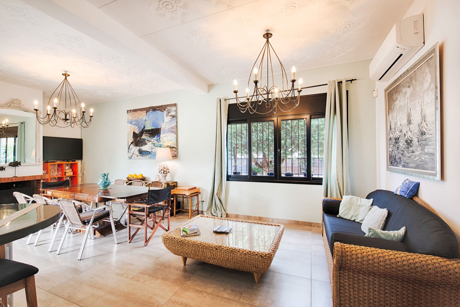 Casa de 6 habitaciones en Empuriabrava en venta con piscina - 749.000 € (Ref: 10091417)