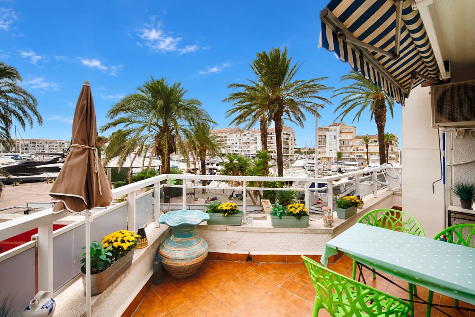 Studio till salu i Empuriabrava - 145 000 € (Ref: 10125081)