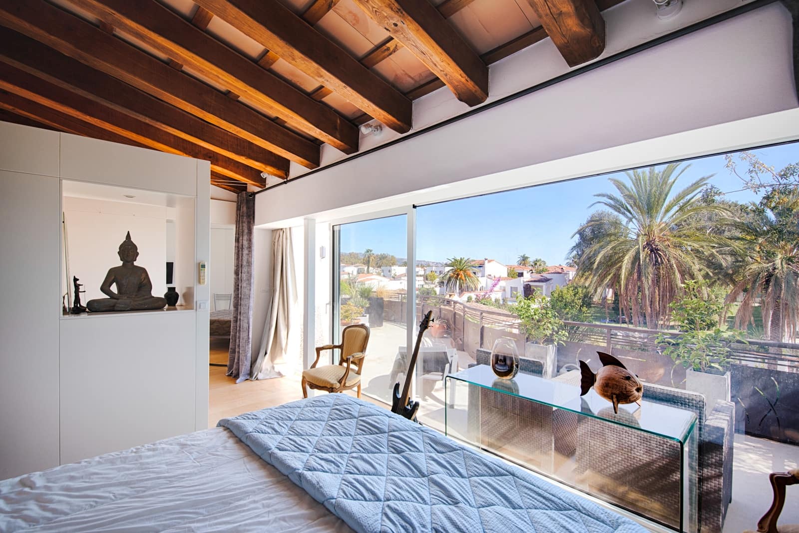 6 soveværelse Byhus til salg i Empuriabrava med swimmingpool garage - € 1.990.000 (Ref: 10136300)