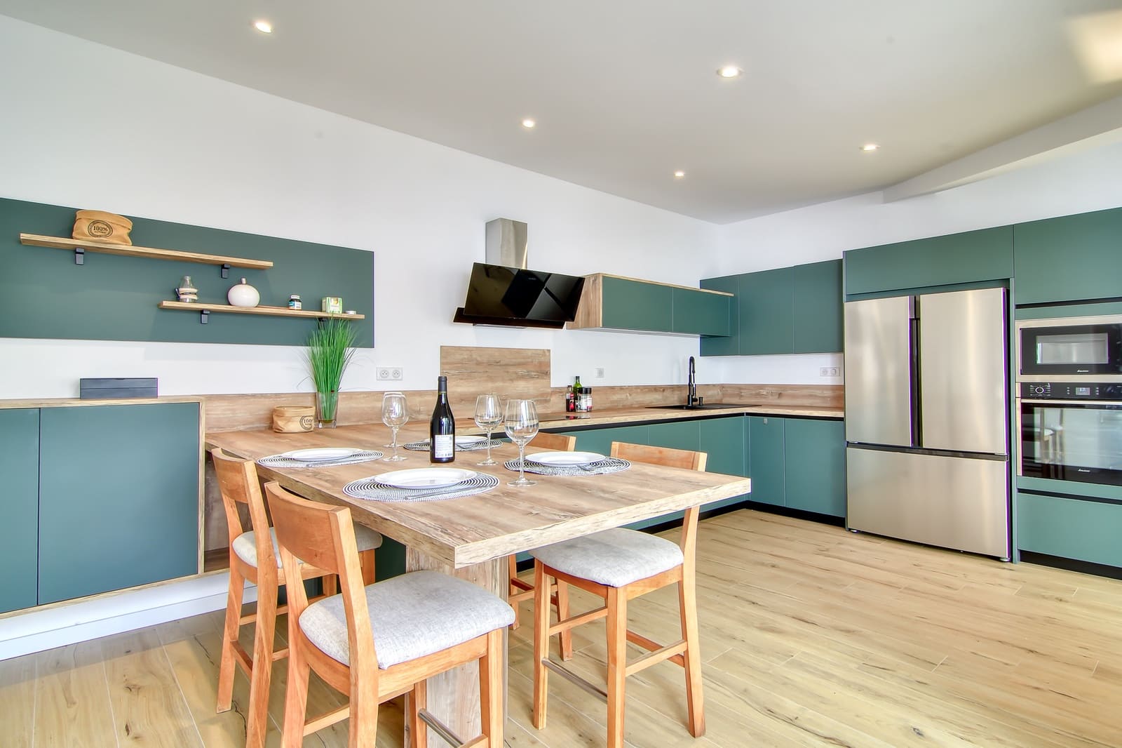 6 bedroom Townhouse for sale in Empuriabrava with pool garage - € 1,399,000 (Ref: 10144896)