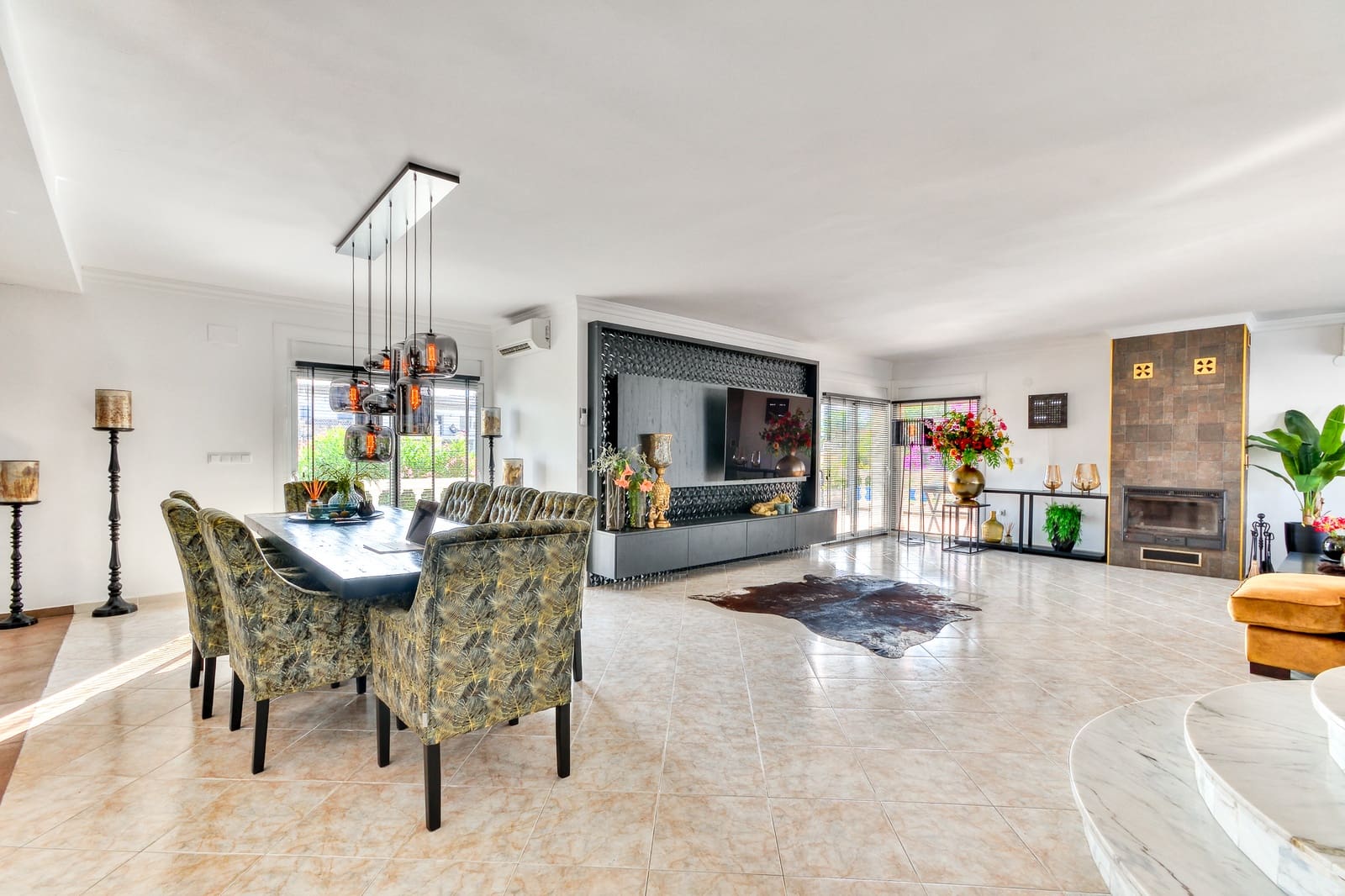 4 bedroom Townhouse for sale in Empuriabrava with pool garage - € 1,490,000 (Ref: 10144921)