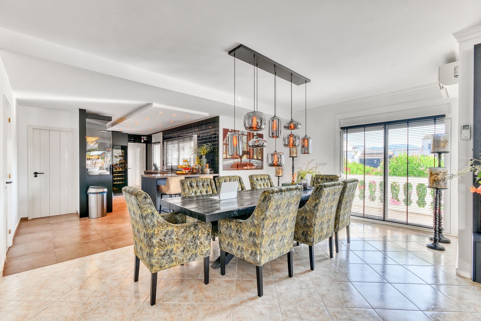 4 bedroom Townhouse for sale in Empuriabrava with pool garage - € 1,490,000 (Ref: 10144921)