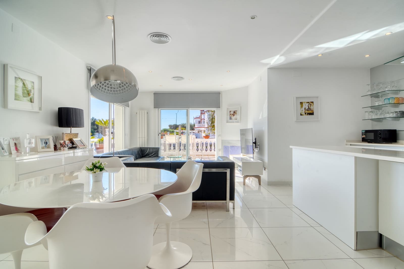3 sypialnia Dom na sprzedaż w Empuriabrava z basenem garażem - 1 250 000 € (Ref: 10145030)