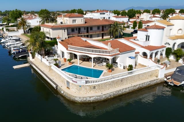 3 camera da letto Casa in vendita in Empuriabrava, Castelló d'Empúries con piscina garage - 1.250.000 € (Rif: 10145030)