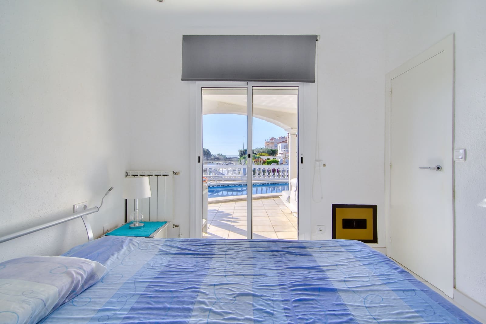 3 sypialnia Dom na sprzedaż w Empuriabrava z basenem garażem - 1 250 000 € (Ref: 10145030)