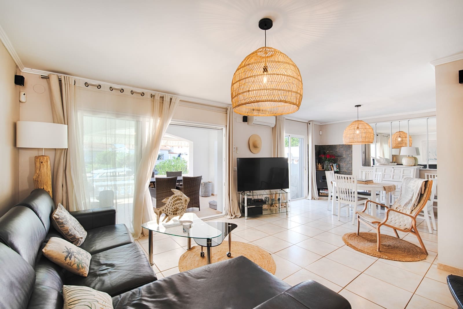 3 soveværelse Byhus til salg i Empuriabrava med swimmingpool garage - € 870.000 (Ref: 10145076)