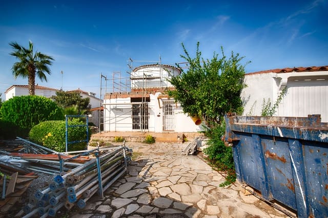 Hus til salgs i Empuriabrava, Castelló d'Empúries - € 520 000 (Ref: 10163306)