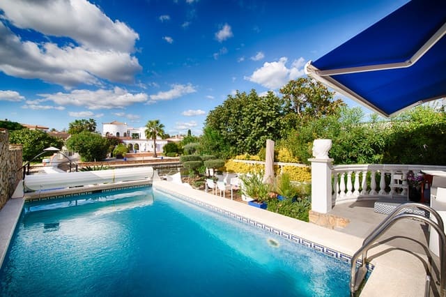 3 makuuhuone Omakotitalo myytävänä paikassa Empuriabrava, Castelló d'Empúries mukana uima-altaan 
autotalli - 799 000 € (Ref: 10163780)