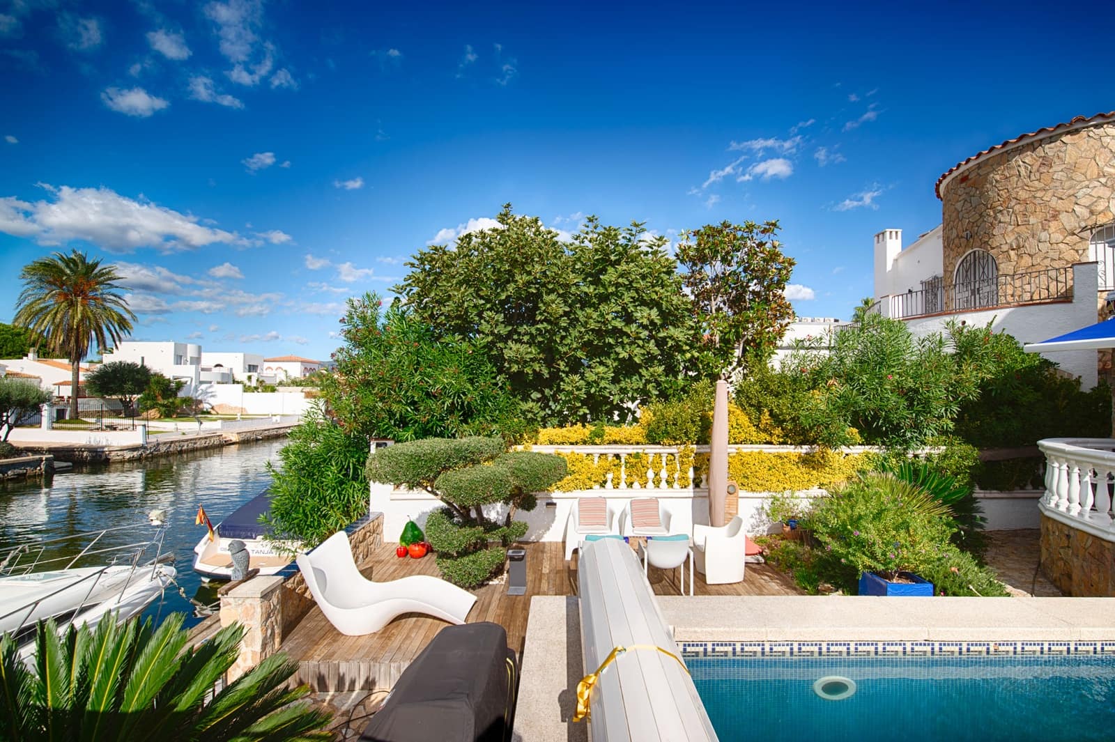 3 Zimmer Haus zu verkaufen in Empuriabrava mit Pool Garage - 799.000 € (Ref: 10163780)