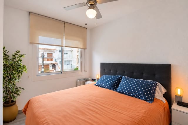 2 makuuhuone Huoneisto myytävänä paikassa Empuriabrava, Castelló d'Empúries mukana 
autotalli - 270 000 € (Ref: 10169047)