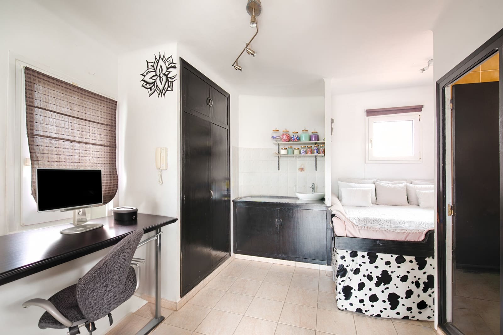 5 soveværelse Byhus til salg i Empuriabrava med swimmingpool garage - € 1.200.000 (Ref: 10172804)