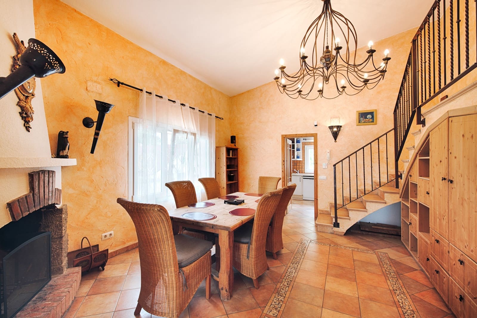 5 soveværelse Byhus til salg i Empuriabrava med swimmingpool garage - € 1.200.000 (Ref: 10172804)