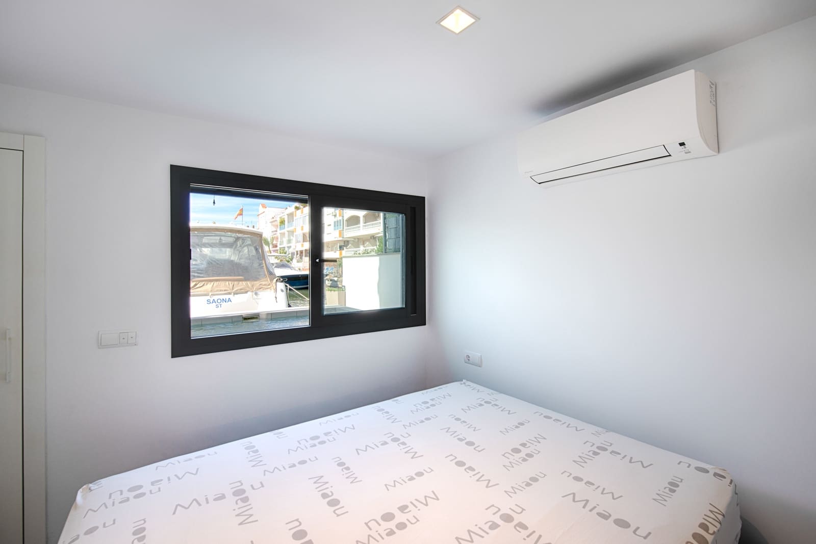 4 chambre Maison de Ville à vendre à Empuriabrava avec piscine garage - 799 000 € (Ref: 10183724)