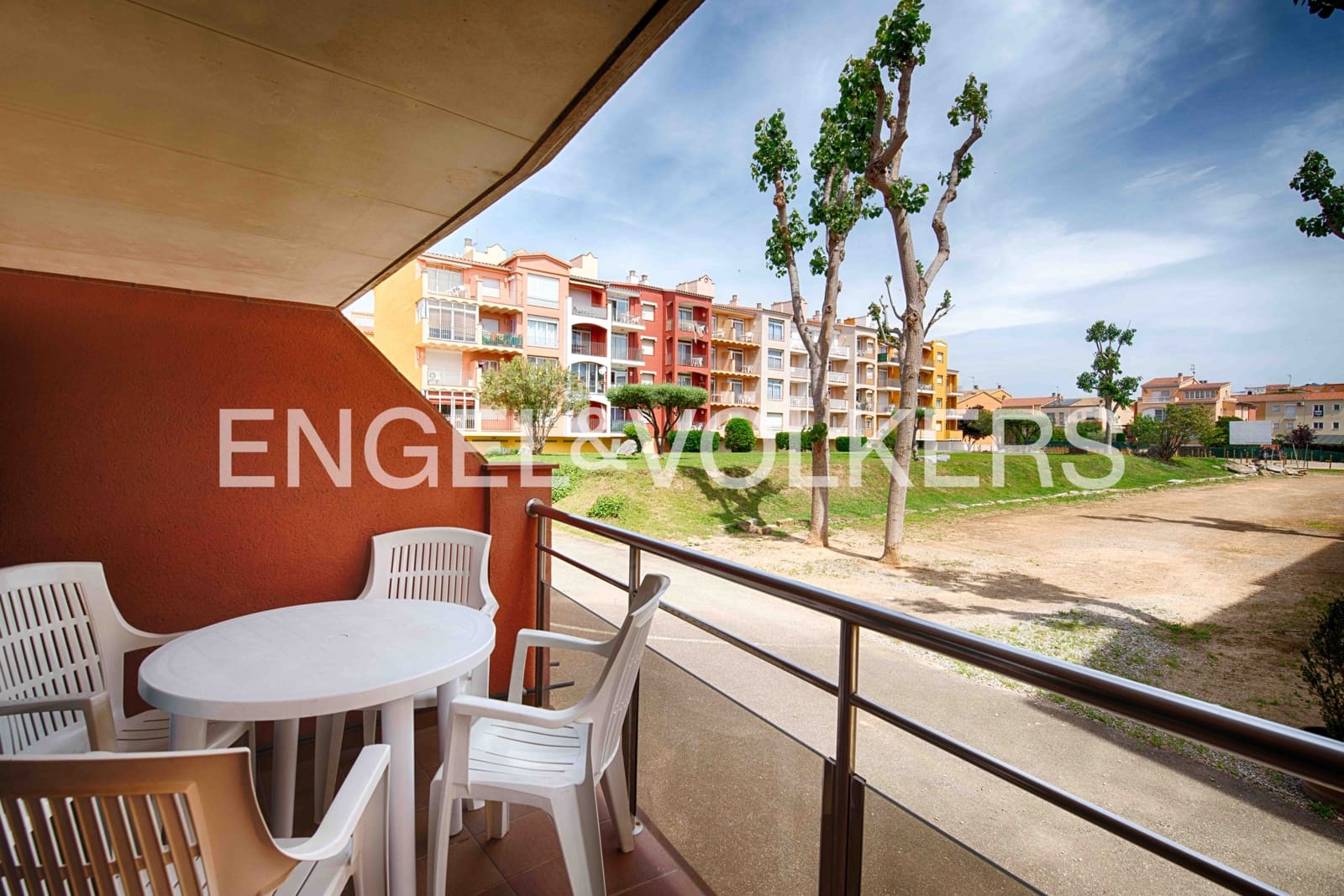 1 soveværelse Lejlighed til salg i Empuriabrava med garage - € 185.000 (Ref: 9005578)