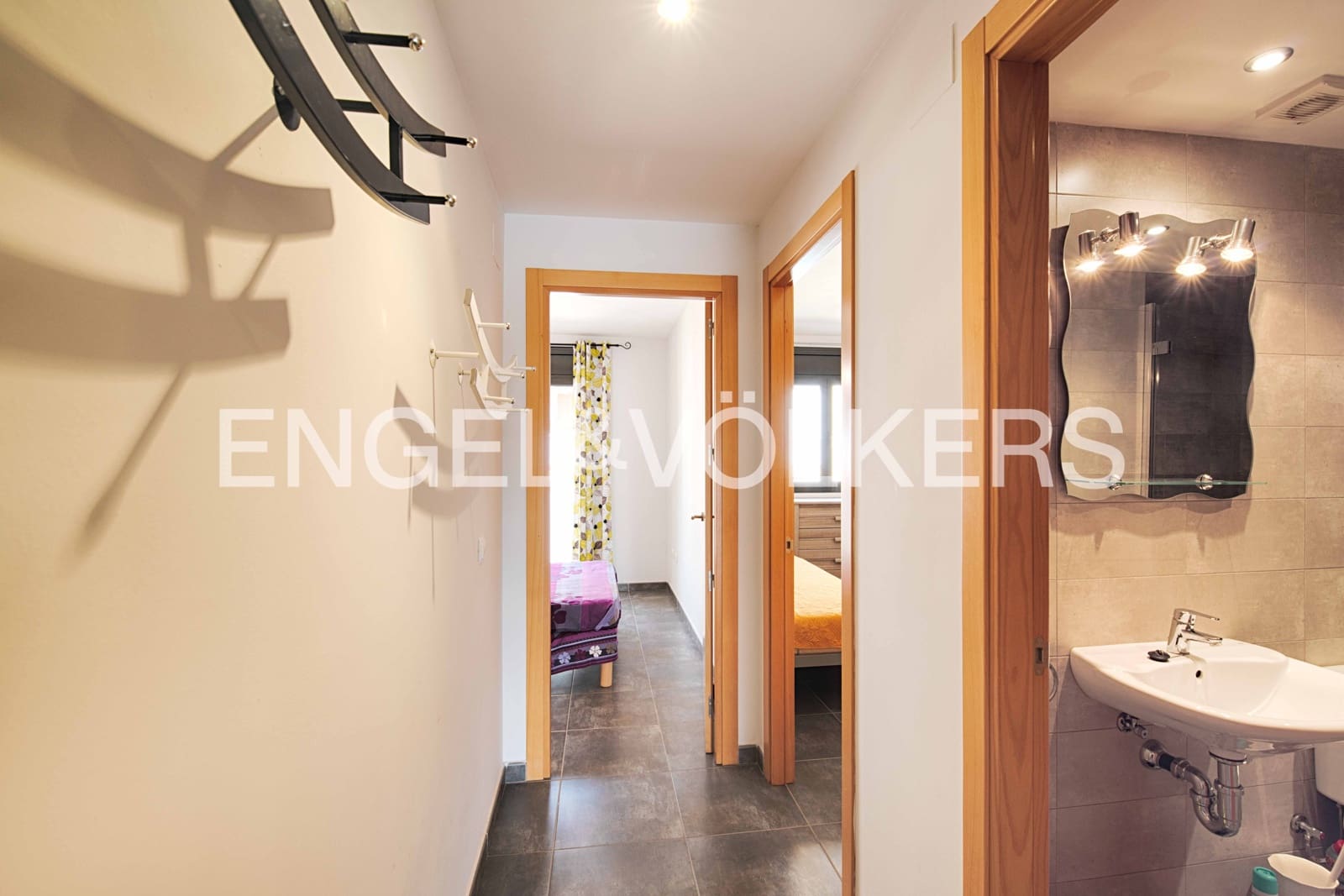 2 soveværelse Lejlighed til salg i Empuriabrava med garage - € 269.000 (Ref: 9005579)