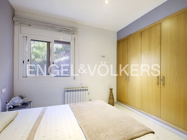 3 sovrum Villa till salu i Llançà med garage - 450 000 € (Ref: 9005584)