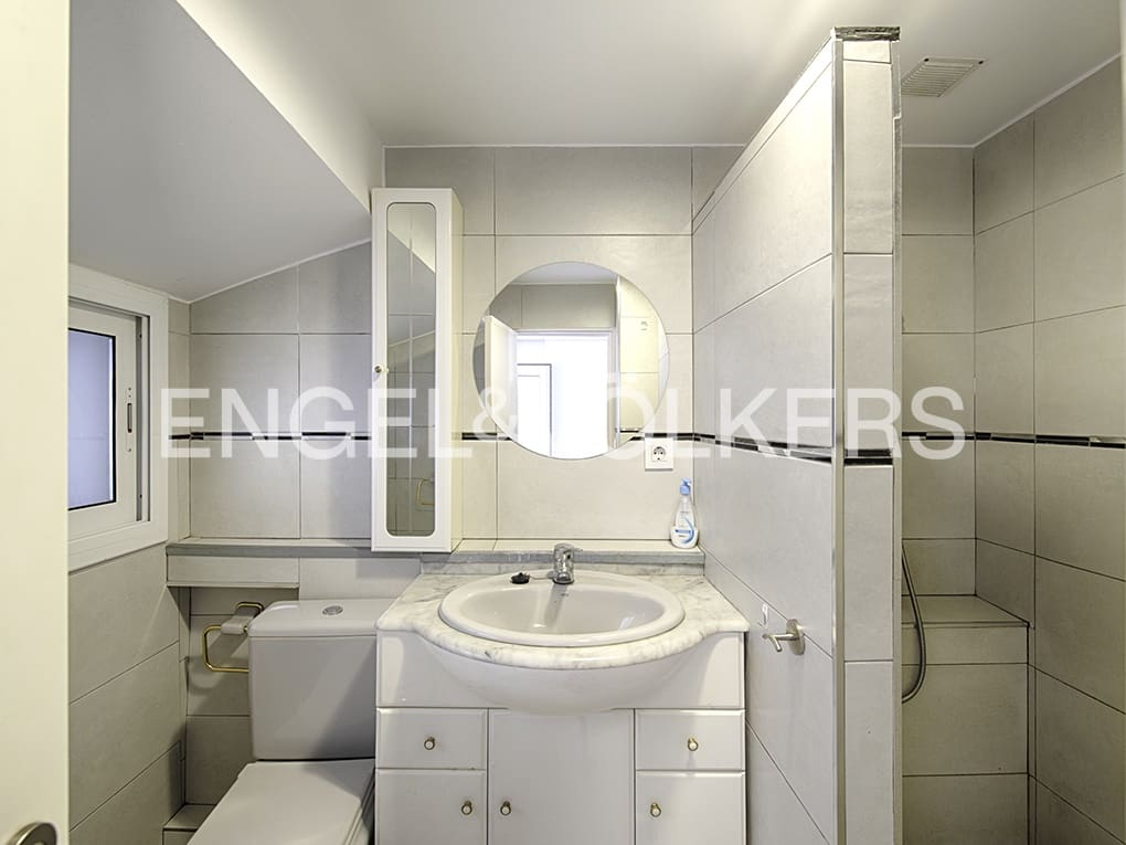 3 makuuhuone Huvila myytävänä paikassa Llanca mukana 
autotalli - 450 000 € (Ref: 9005584)