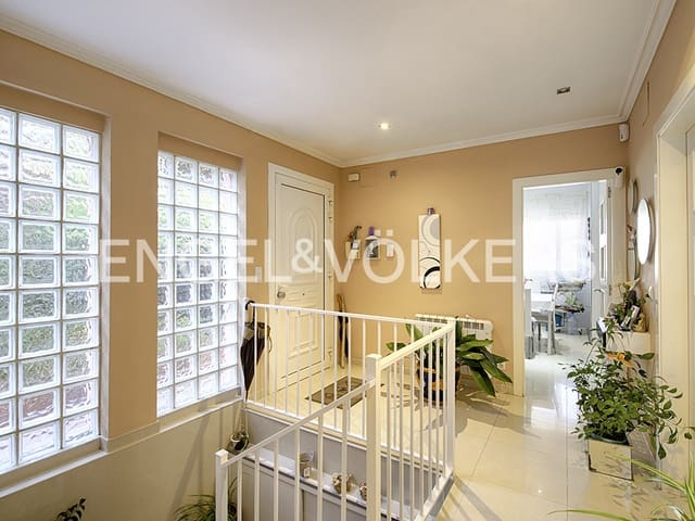 3 sovrum Villa till salu i Llançà med garage - 450 000 € (Ref: 9005584)