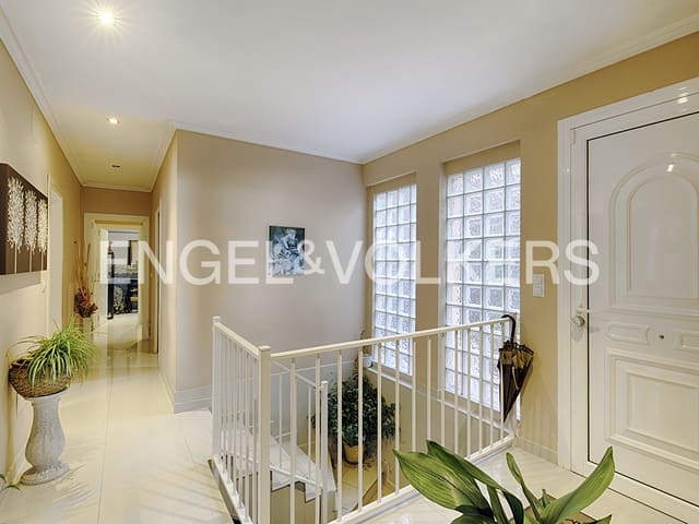 3 sovrum Villa till salu i Llançà med garage - 450 000 € (Ref: 9005584)