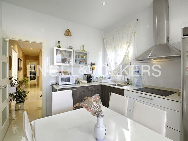 3 sovrum Villa till salu i Llançà med garage - 450 000 € (Ref: 9005584)