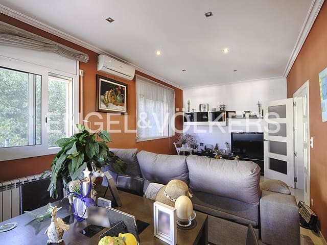 3 sovrum Villa till salu i Llançà med garage - 450 000 € (Ref: 9005584)