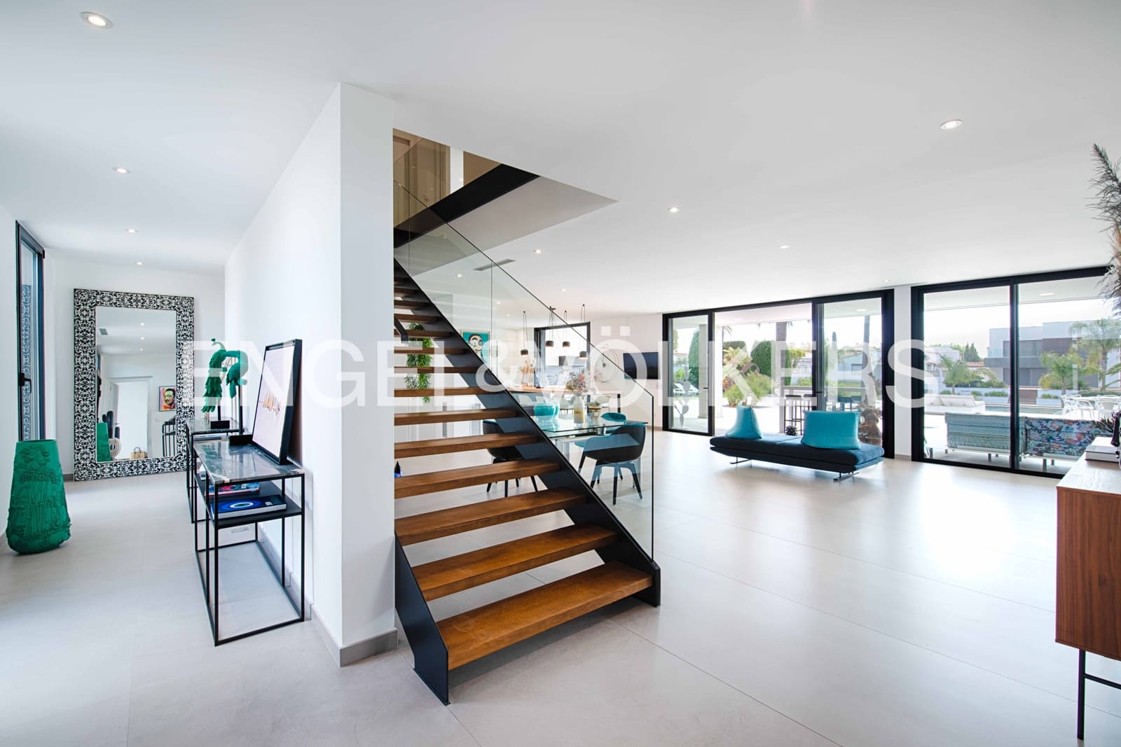 5 sovrum Villa till salu i Empuriabrava med pool garage - 3 250 000 € (Ref: 9005585)