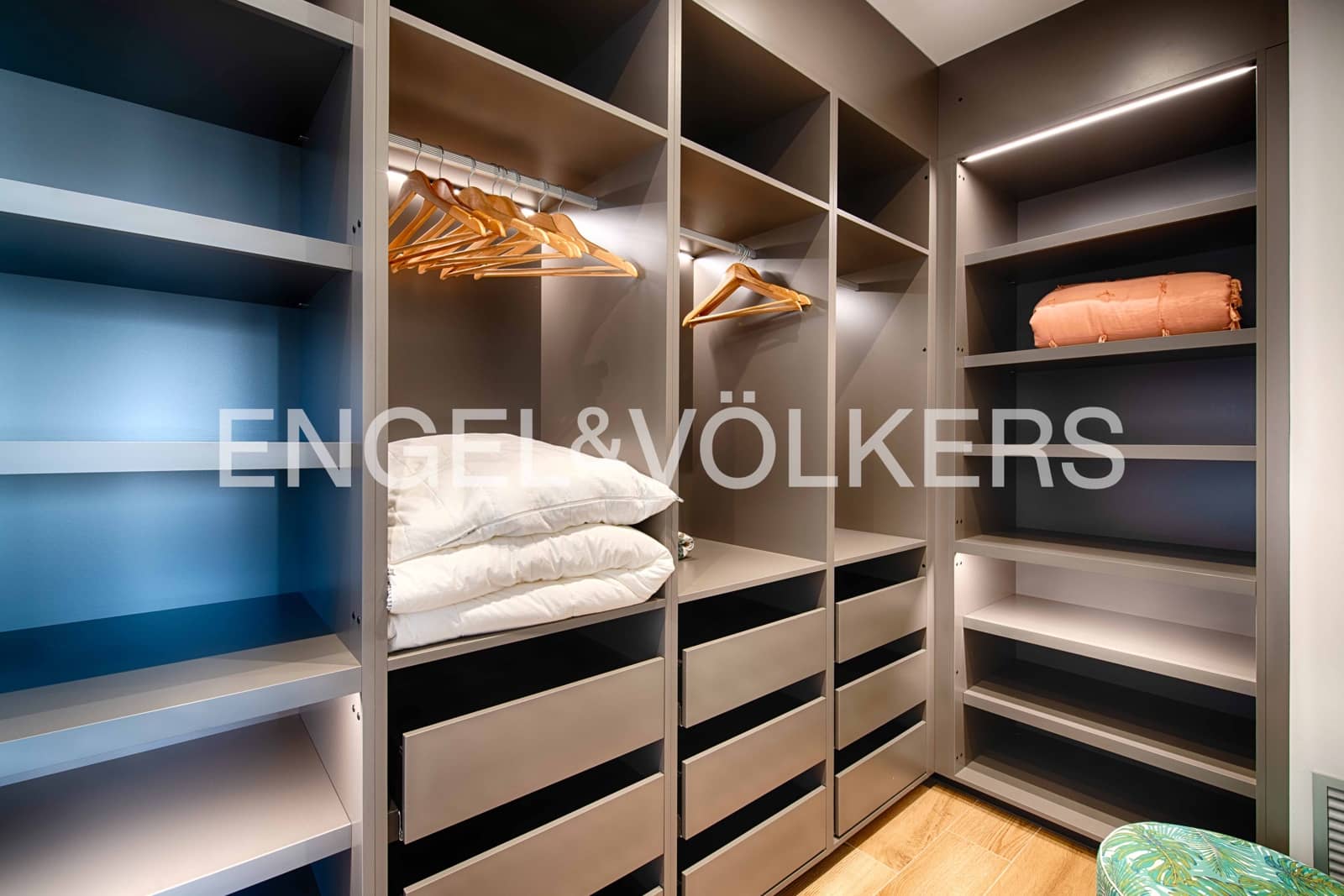 5 sovrum Villa till salu i Empuriabrava med pool garage - 3 250 000 € (Ref: 9005585)