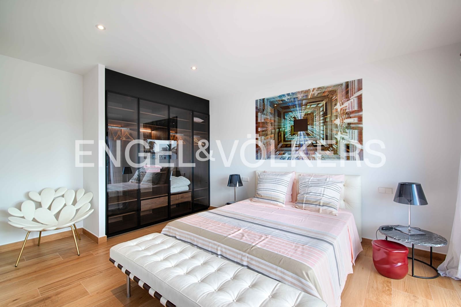 5 sovrum Villa till salu i Empuriabrava med pool garage - 3 250 000 € (Ref: 9005585)