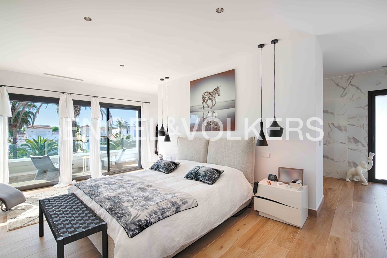 5 sovrum Villa till salu i Empuriabrava med pool garage - 3 250 000 € (Ref: 9005585)