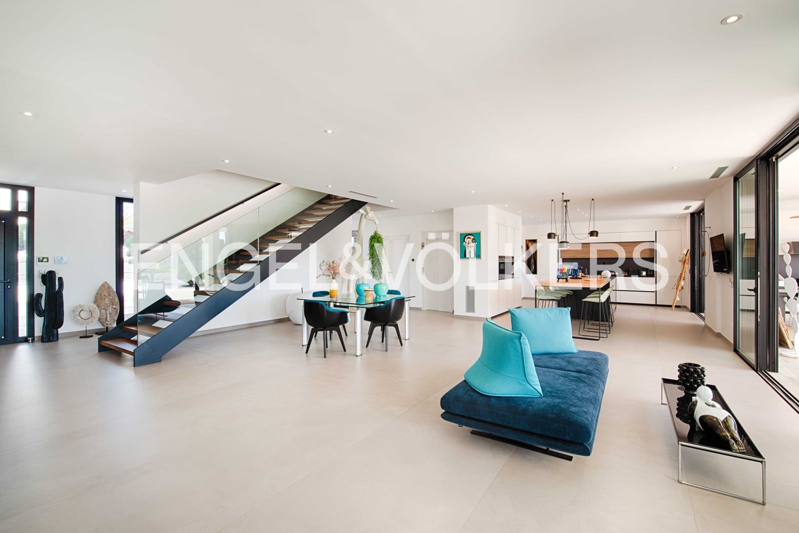 5 sovrum Villa till salu i Empuriabrava med pool garage - 3 250 000 € (Ref: 9005585)